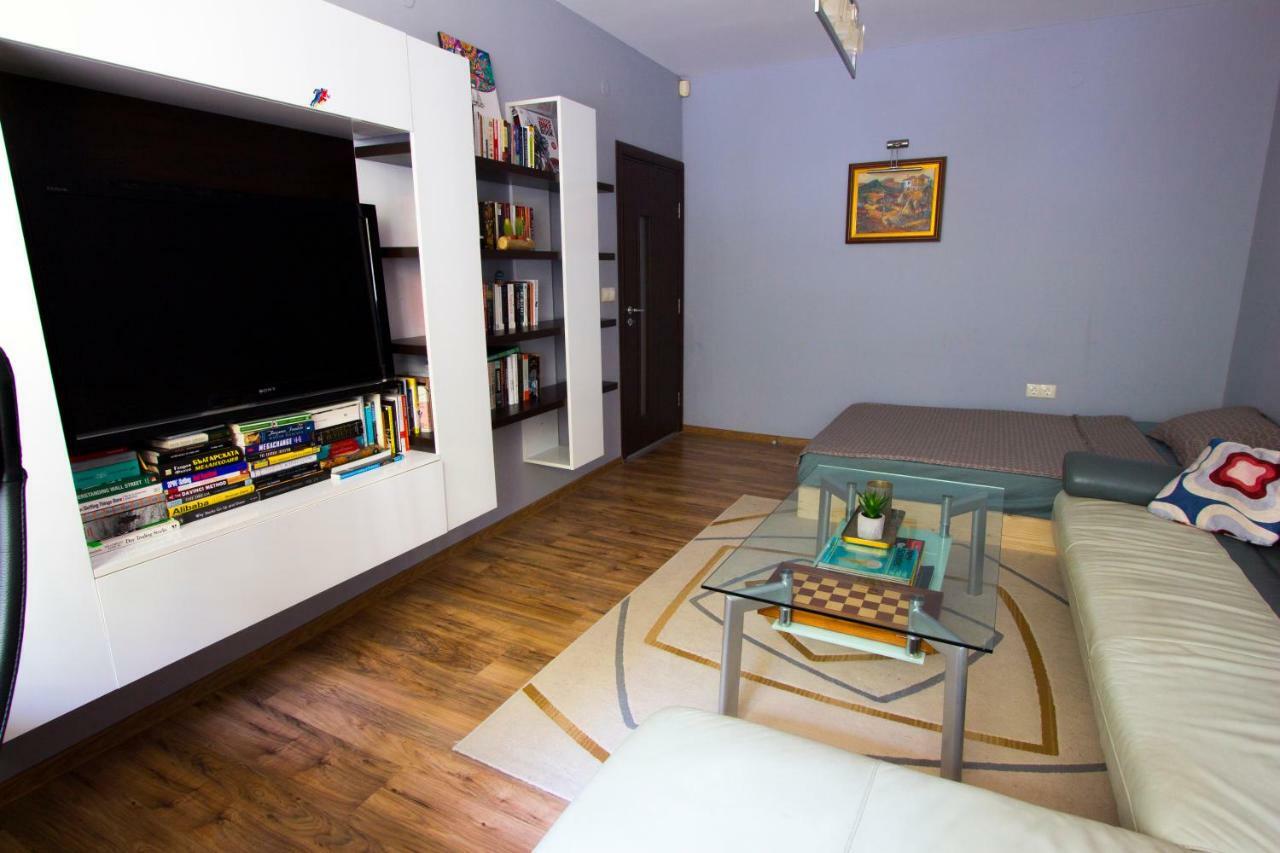 Modern Apartment In The Heart Of Vidin Exteriör bild
