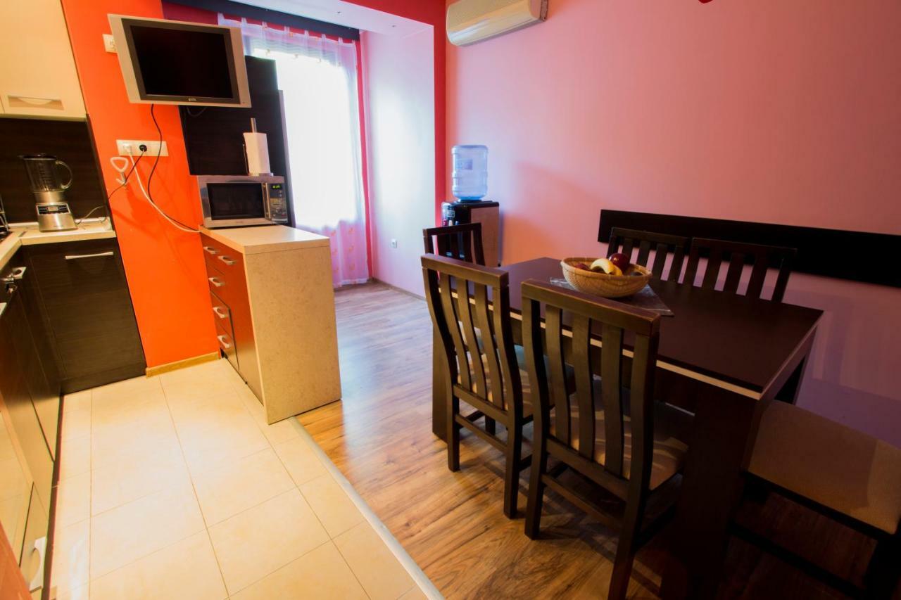 Modern Apartment In The Heart Of Vidin Exteriör bild
